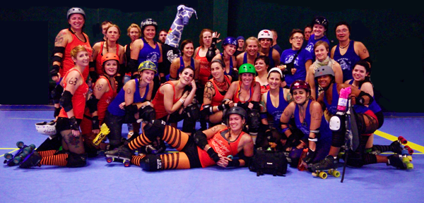 Swamp City Sirens and Millhopper Devils pose together as teams